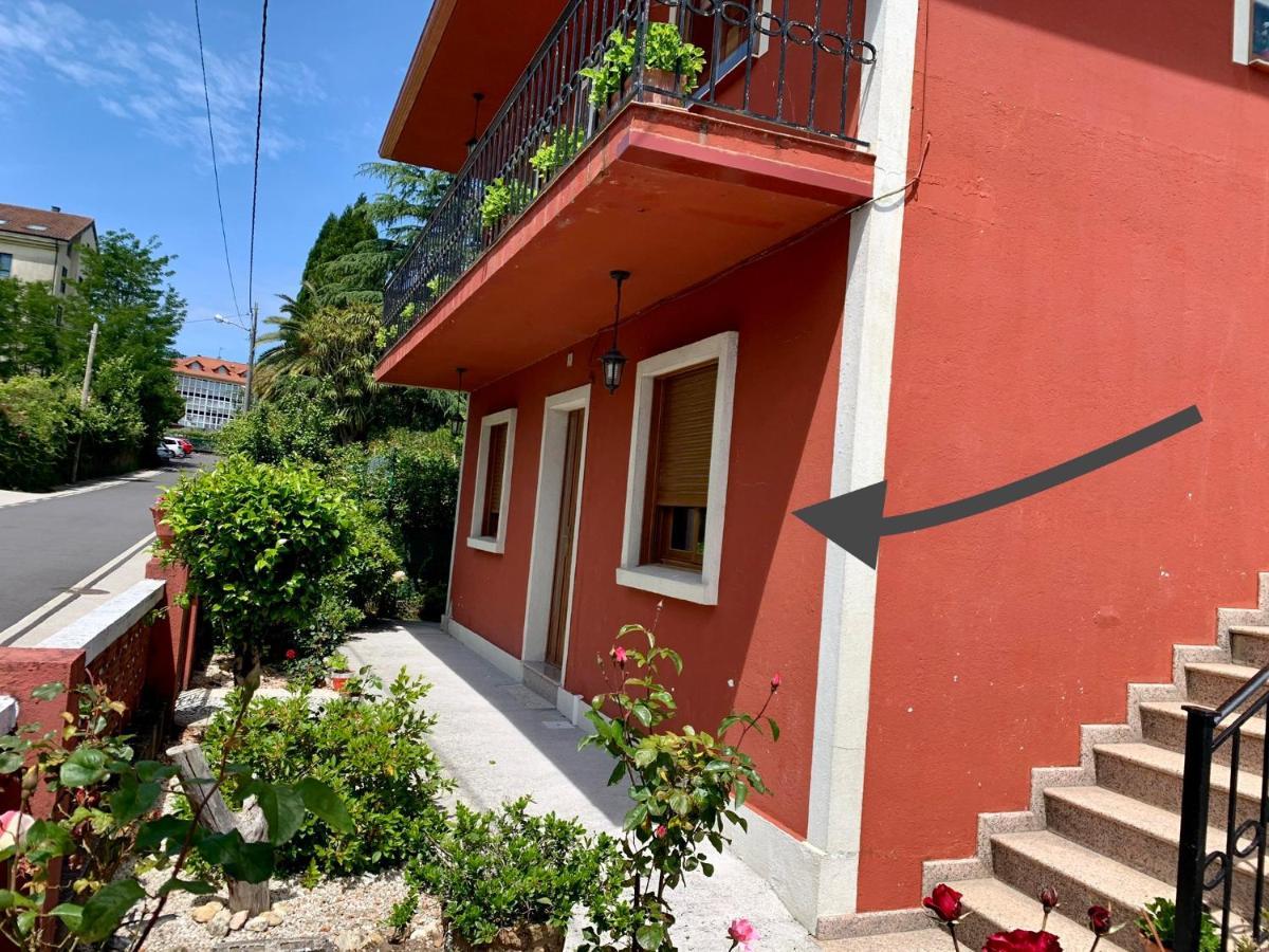 OrtonoA Casa Vermella Con Jardin A 10 Minutos De Santiago De Compostela公寓 外观 照片