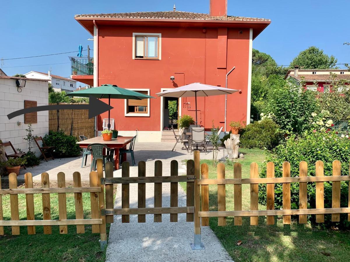 OrtonoA Casa Vermella Con Jardin A 10 Minutos De Santiago De Compostela公寓 外观 照片
